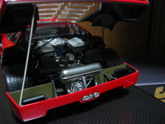 イタレリ 1/16 フェラーリF40