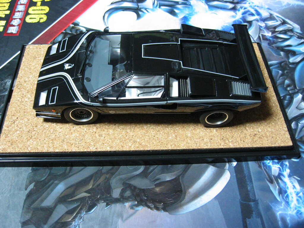 アオシマ 1/24 ランボルギーニカウンタックLP500R