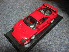 イタレリ　1/16 フェラーリF40