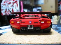 アオシマ 1/24 ランボルギーニ、ウルフカウンタックVer.1