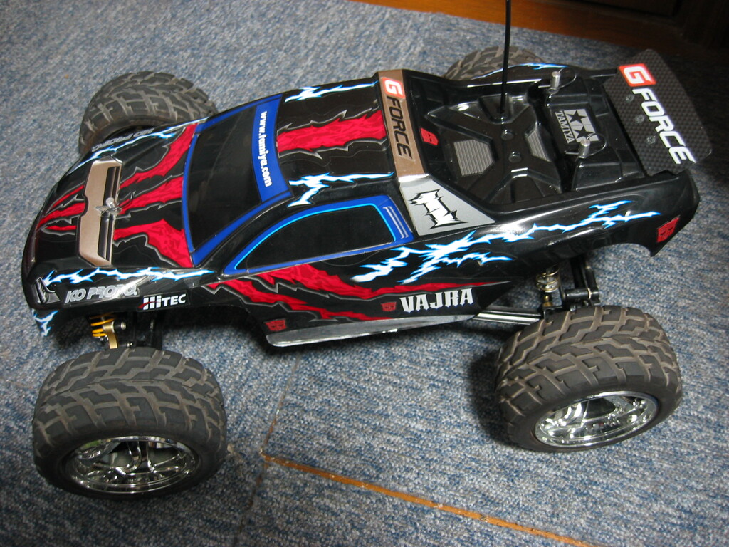 タミヤ 1/10 電動RCカー ヴァジュラ