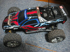 タミヤ 1/10 電動RCカー ヴァジュラ