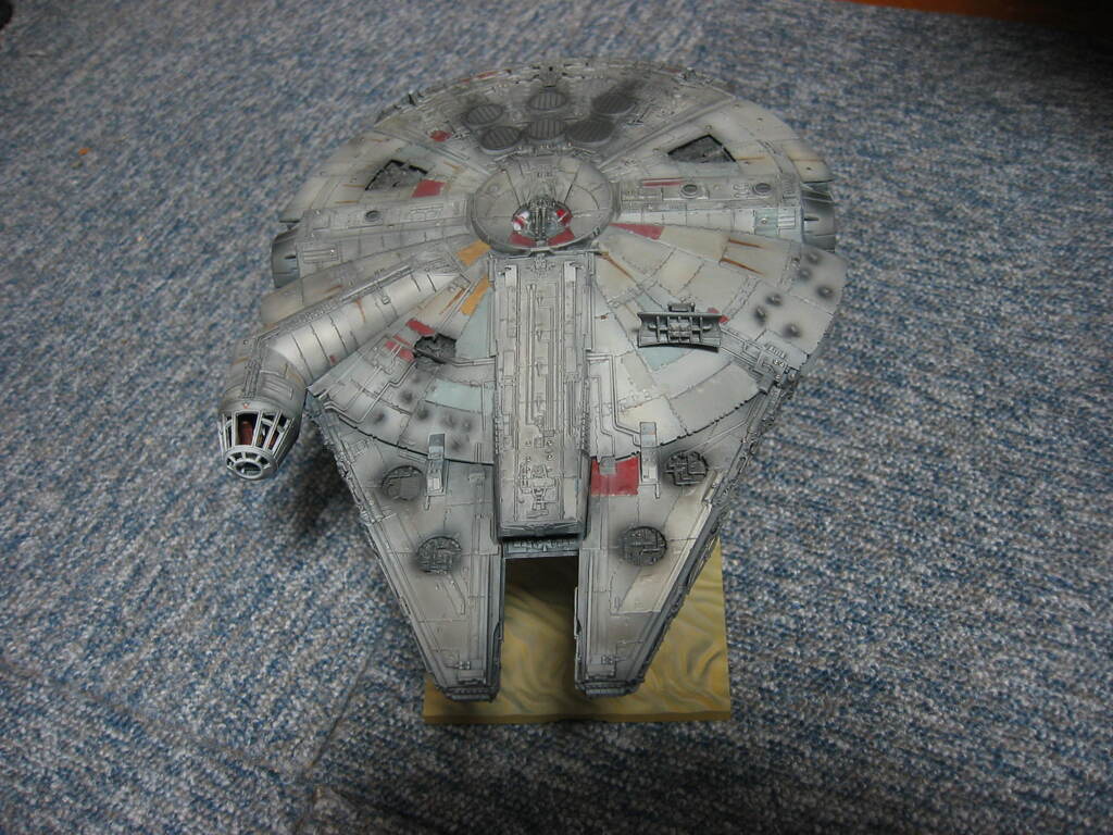 バンダイ 1/144 スターウォーズ ミレニアムファルコン