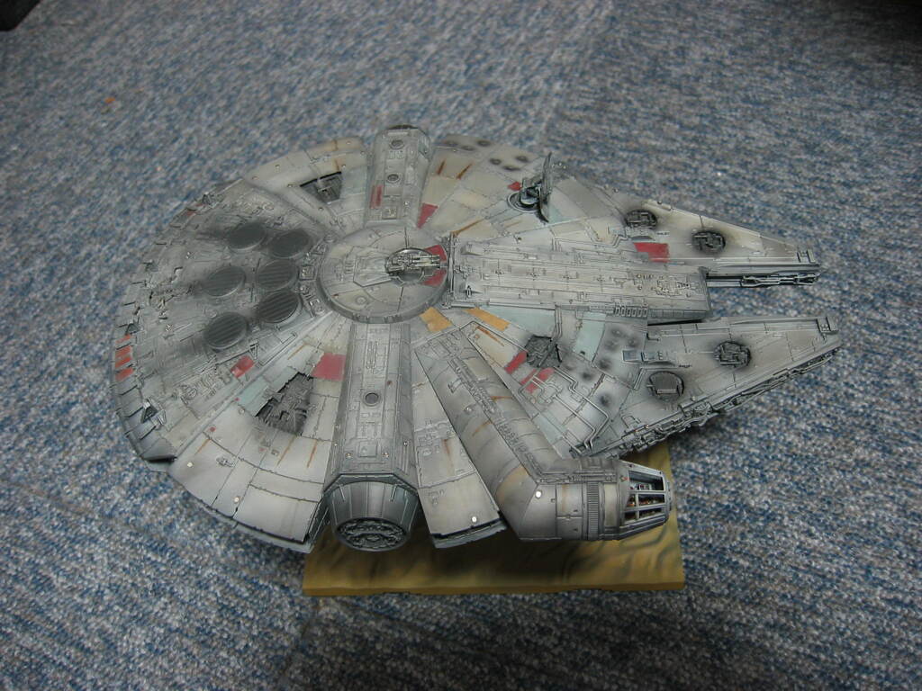 バンダイ 1/144 スターウォーズ ミレニアムファルコン