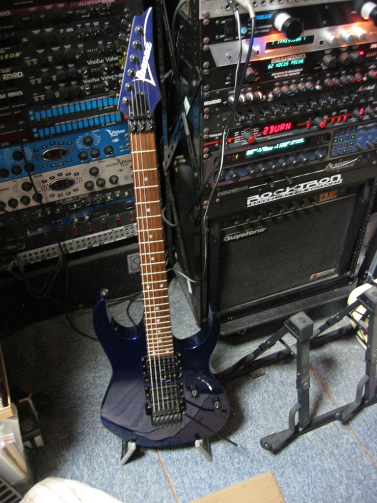 アイバニーズのギター