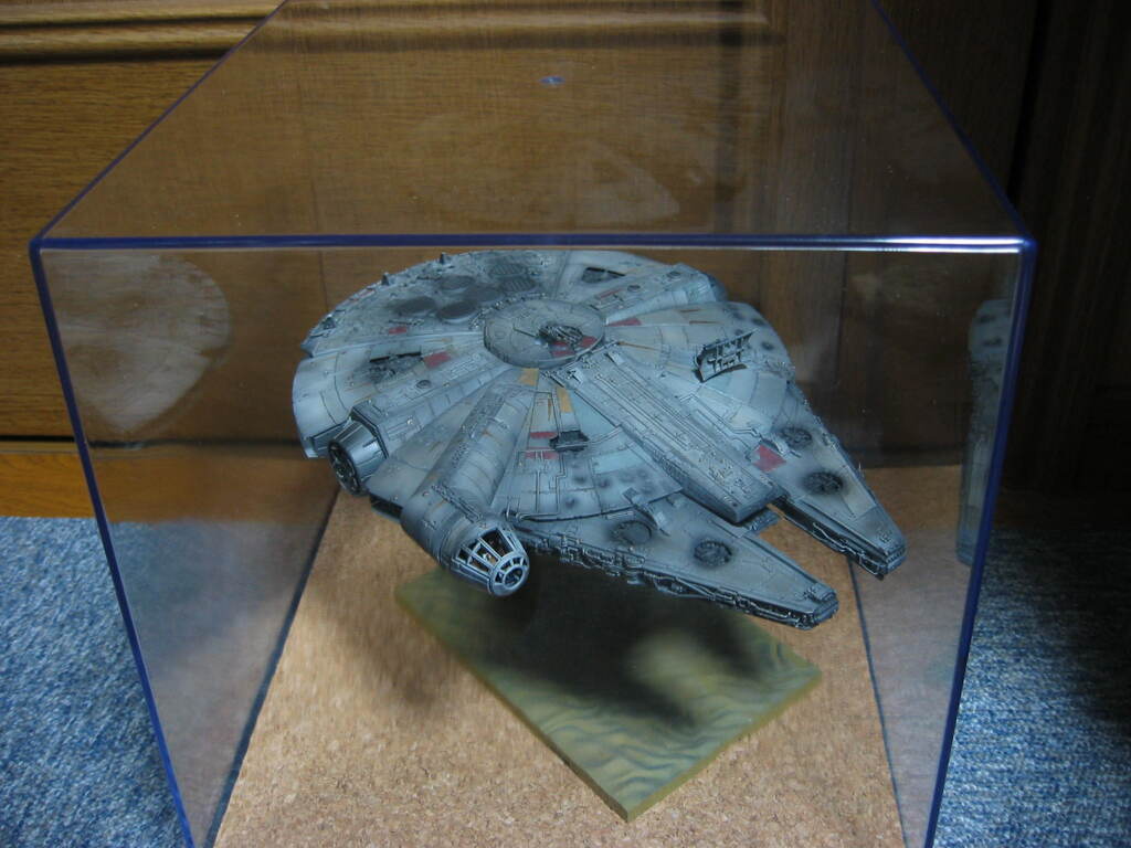 バンダイ 1/144 スターウォーズ ミレニアムファルコン