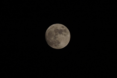 満月（限りなく皆既に近い部分日食）前夜