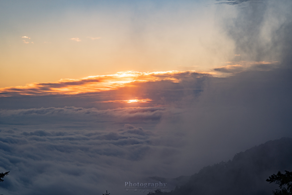 手前の雲と奥の雲