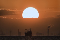 海岸で見た夕日