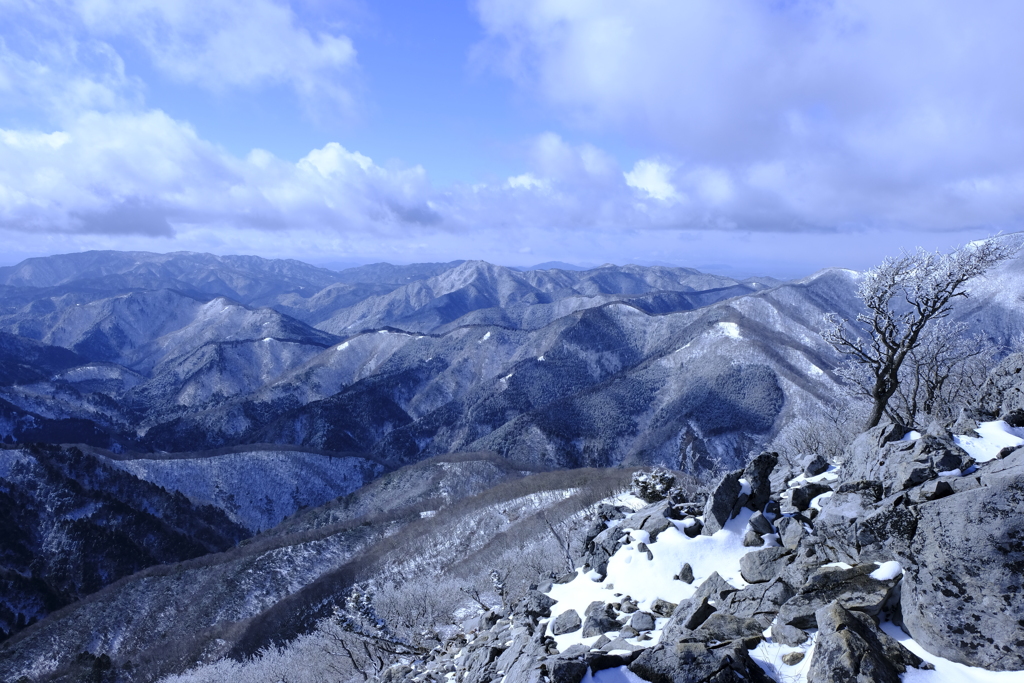 藤原岳の山頂より