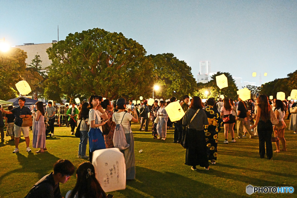 山下公園　横浜で七夕祭り