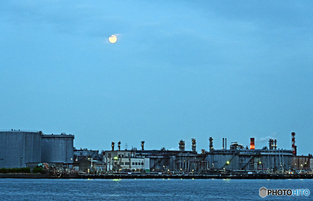 工場夜景　運河めぐり