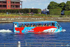 水陸両用観光バス