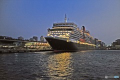 「世界で最も有名な豪華客船」 