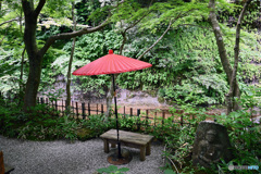 赤い傘のある風景2