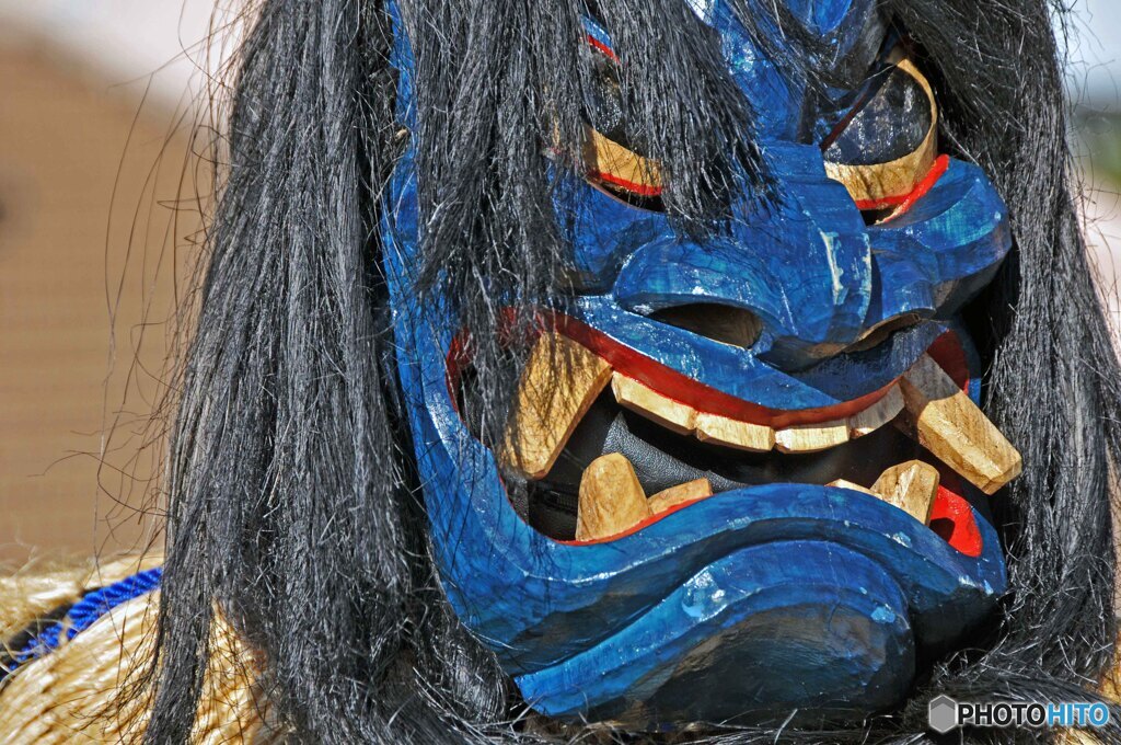 仮面をつけた男たち4