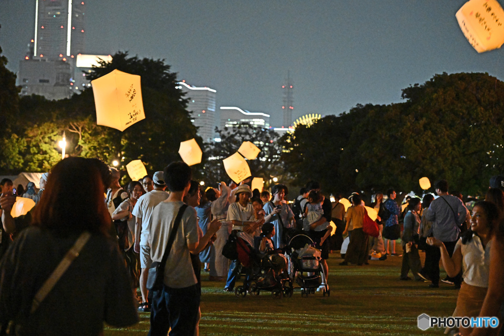 山下公園　横浜で七夕祭り