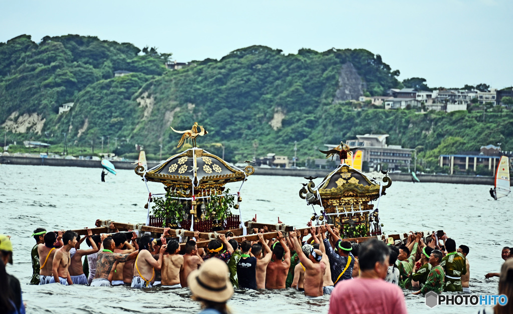 鎌倉　材木座海岸にて