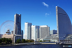 ハマのビル風景