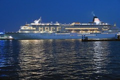 横浜新風景・・『HOPE』「希望」のライトアップ             飛鳥