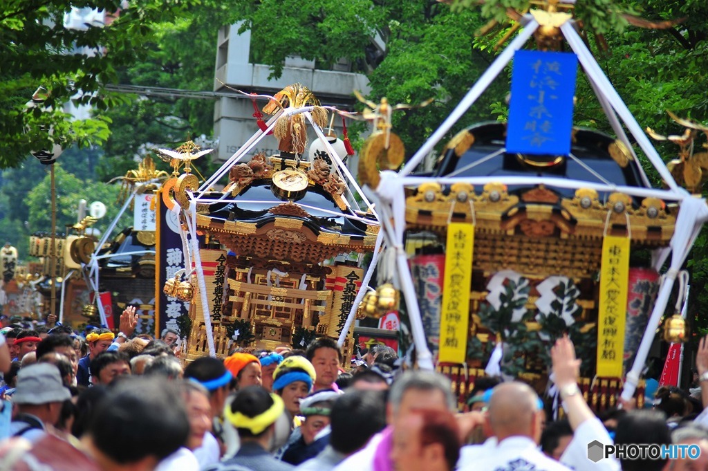 御神輿　　　　　　　　　　　　　　　　　　　　
