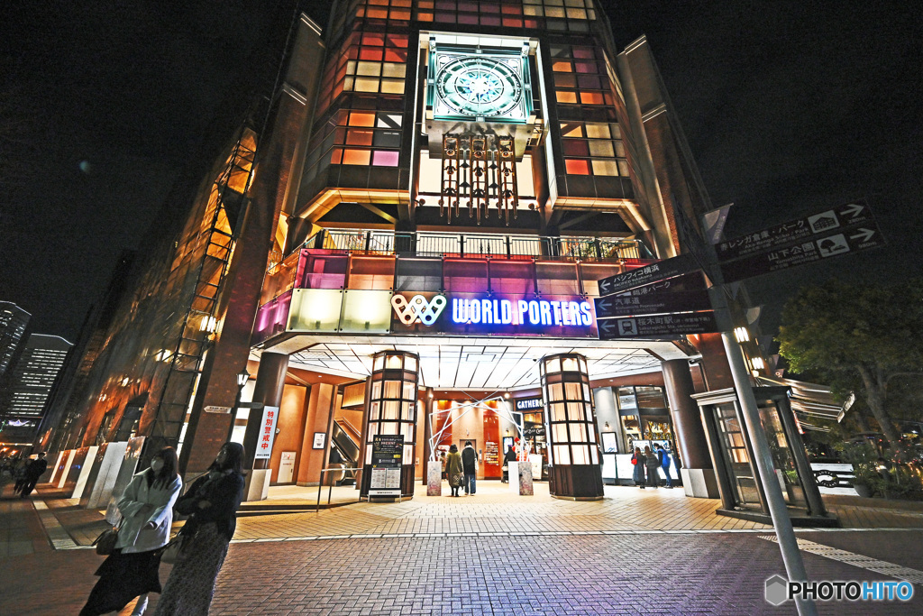 ワールドポータス入口