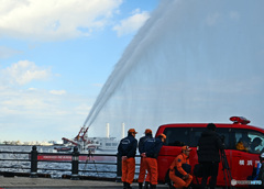 横浜消防出初式