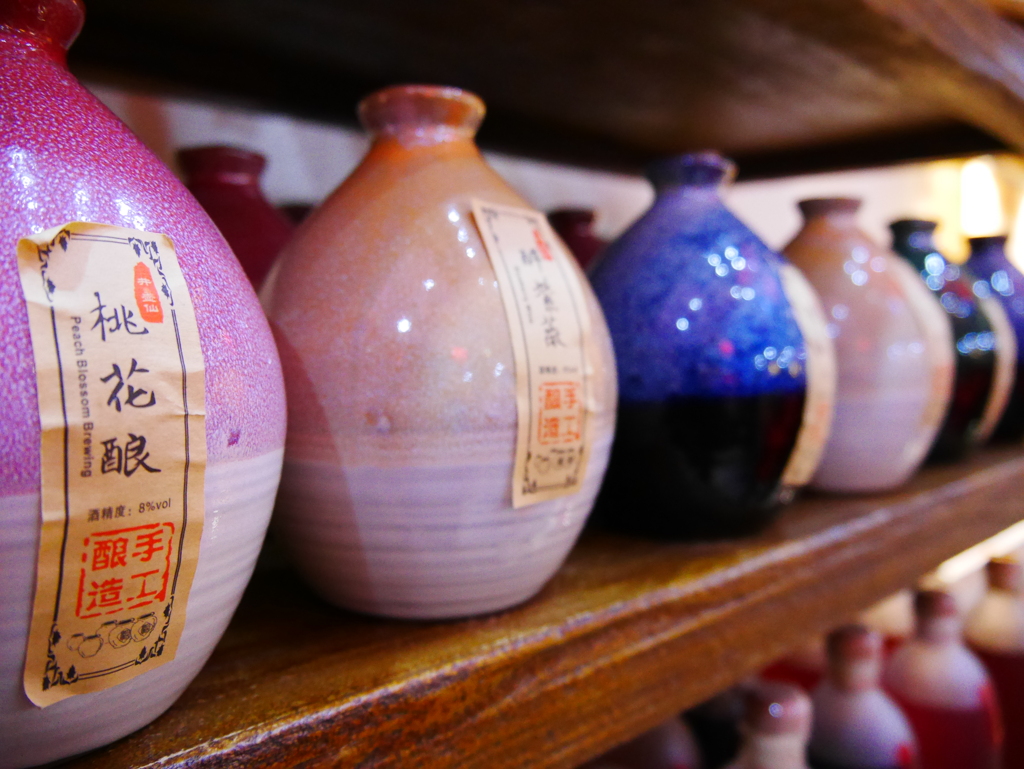 田子坊でカラフル中国酒