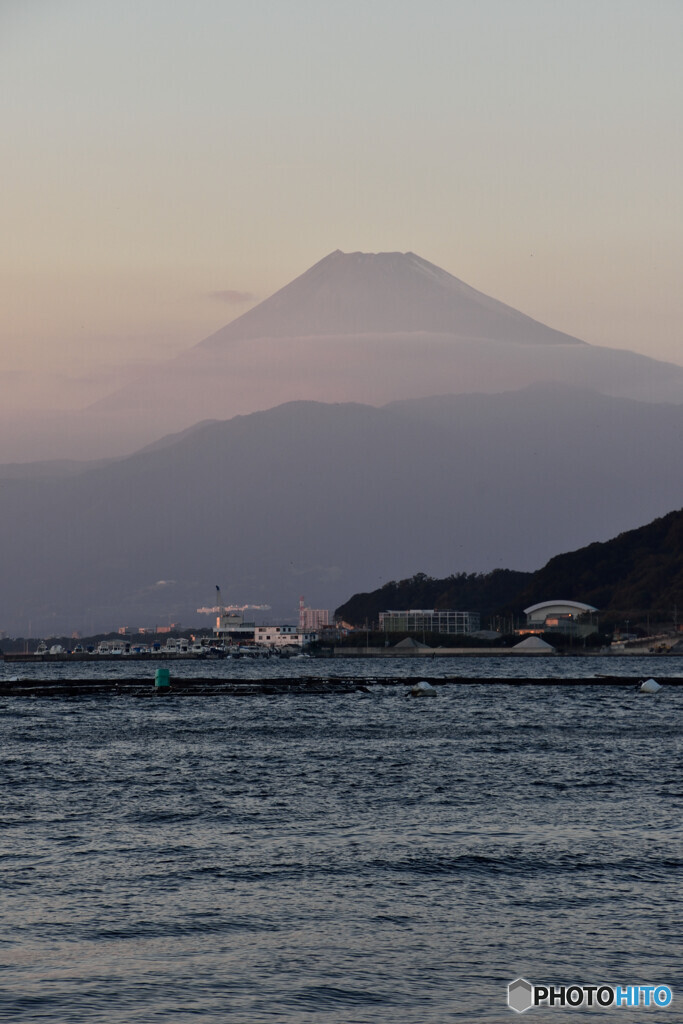 内浦の海と富士山