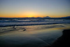 日の入りの海岸