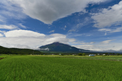 忍野富士の雲隠れ
