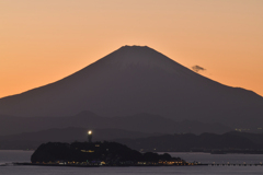 江の富士の暮れ刻