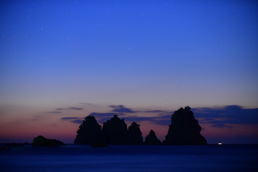 夜明けの竜雲
