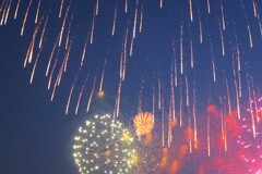花火が降って来たーー
