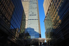 都市の威厳、華やぐ摩天楼