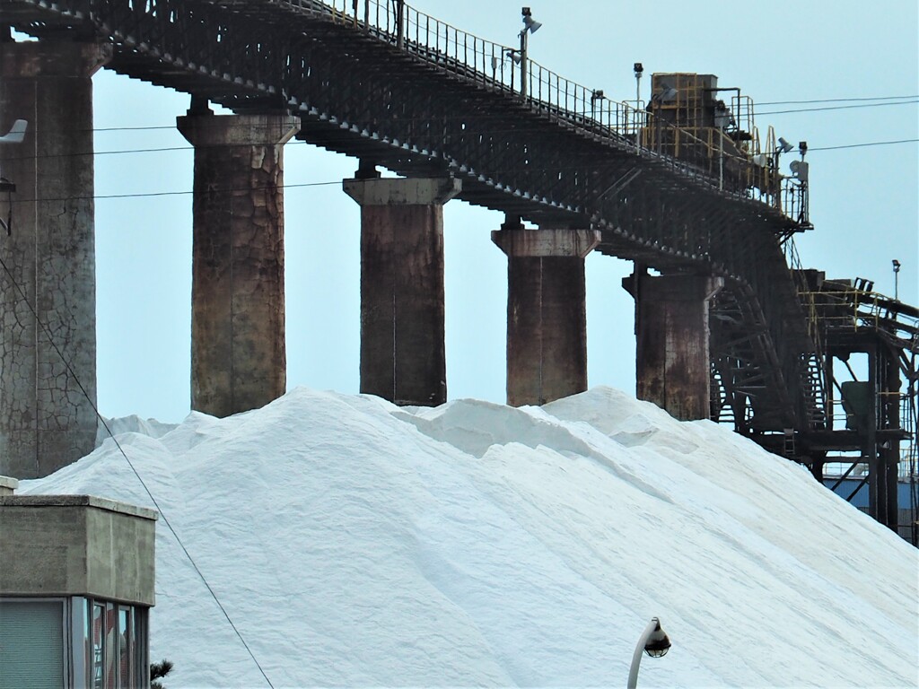 塩の山