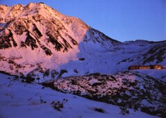 夕日を浴びる立山連峰