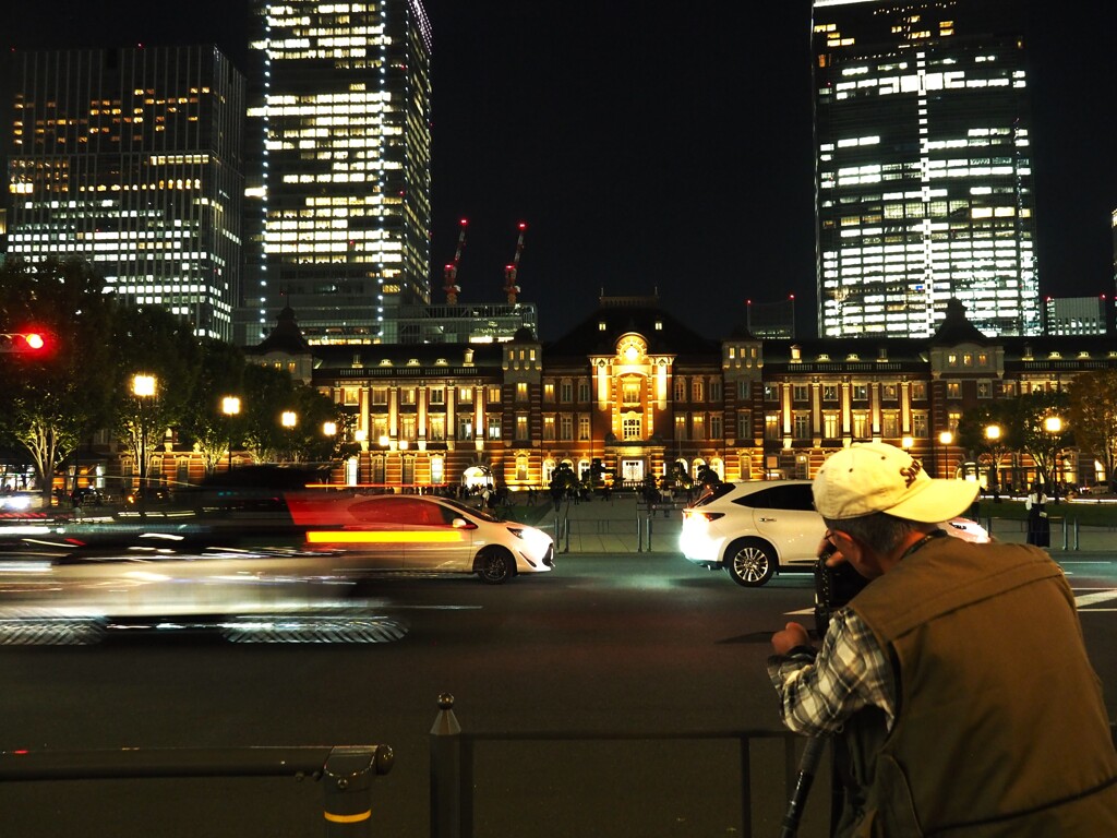 夜の東京駅