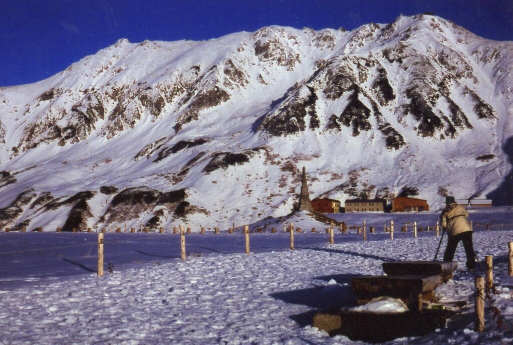 立山連峰の雪景色