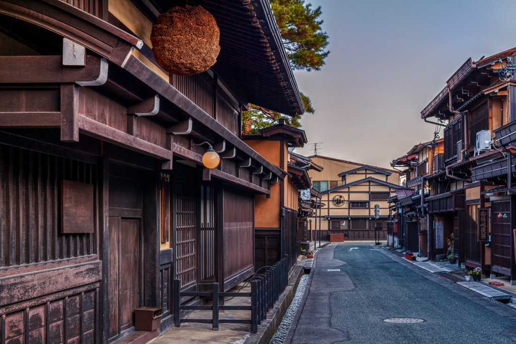 2023-高山市-古い町並み