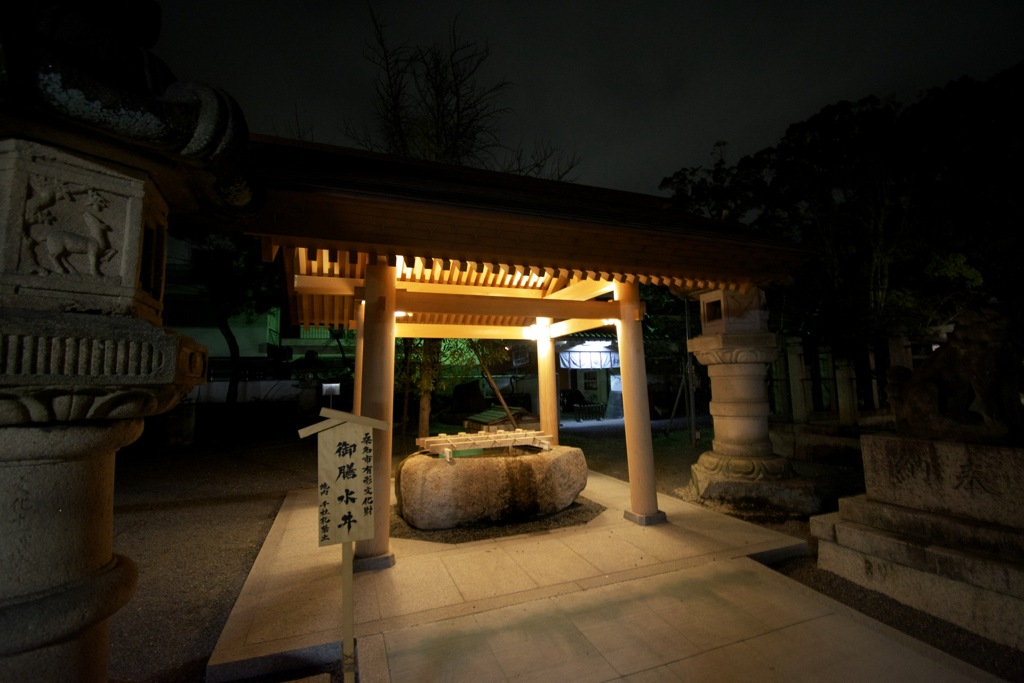 夜の神社