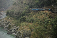 過酷な路線に挑む