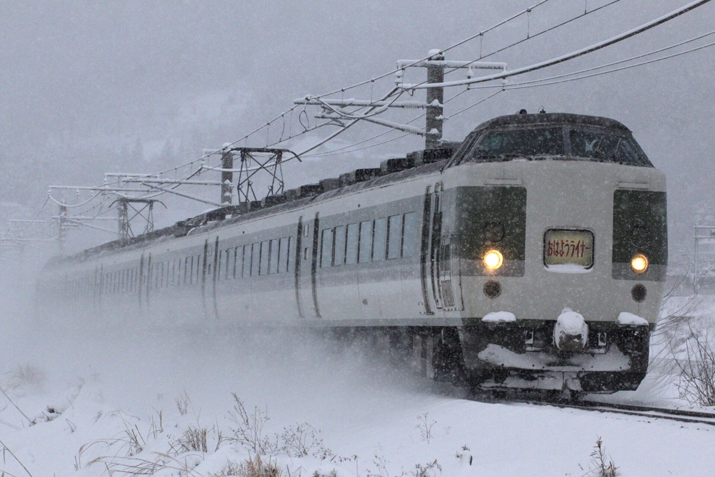 吹雪の中で…(カメラ内現像)