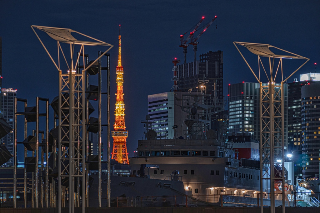 晴海埠頭からの東京タワー