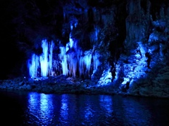 三十槌の氷柱