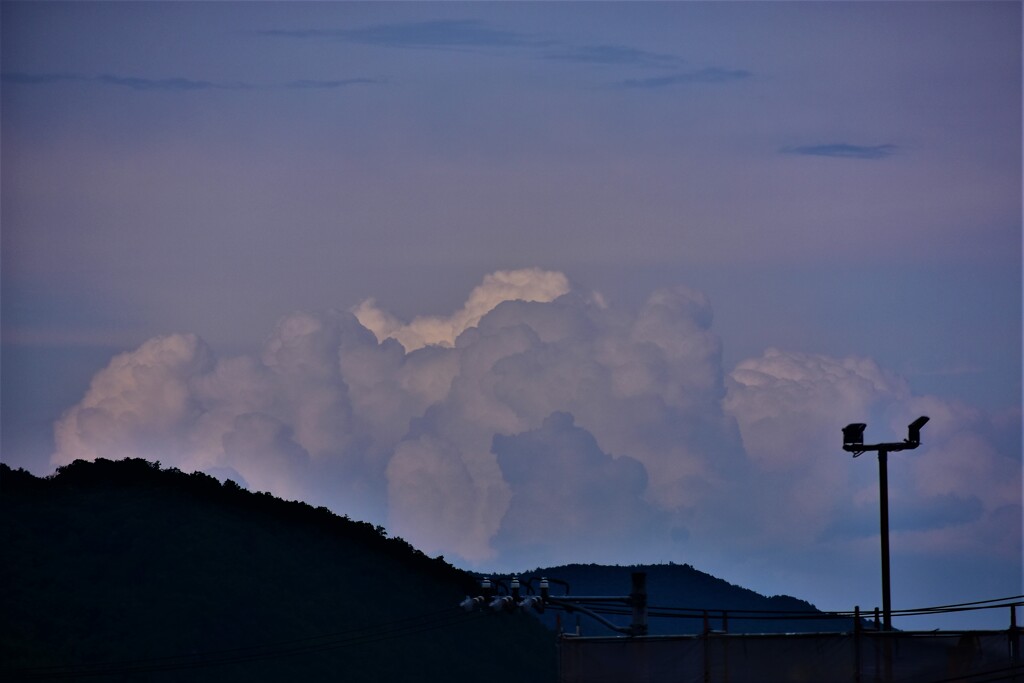 梅雨らしくない雲　6/13