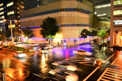 雨の錦通り　芸術文化センター交差点　11/1