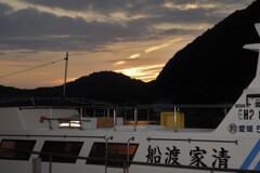 夕日と渡船！