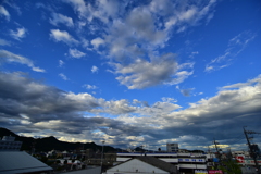 日没前の東の空