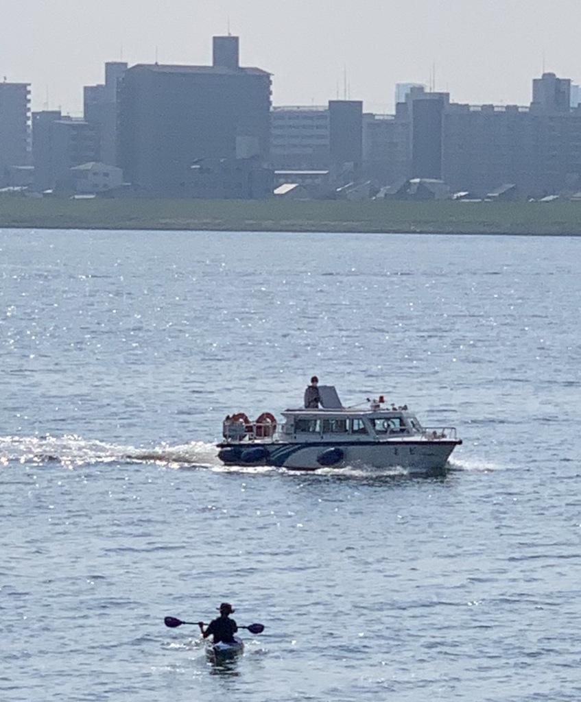 カヌーとボート交わるところ